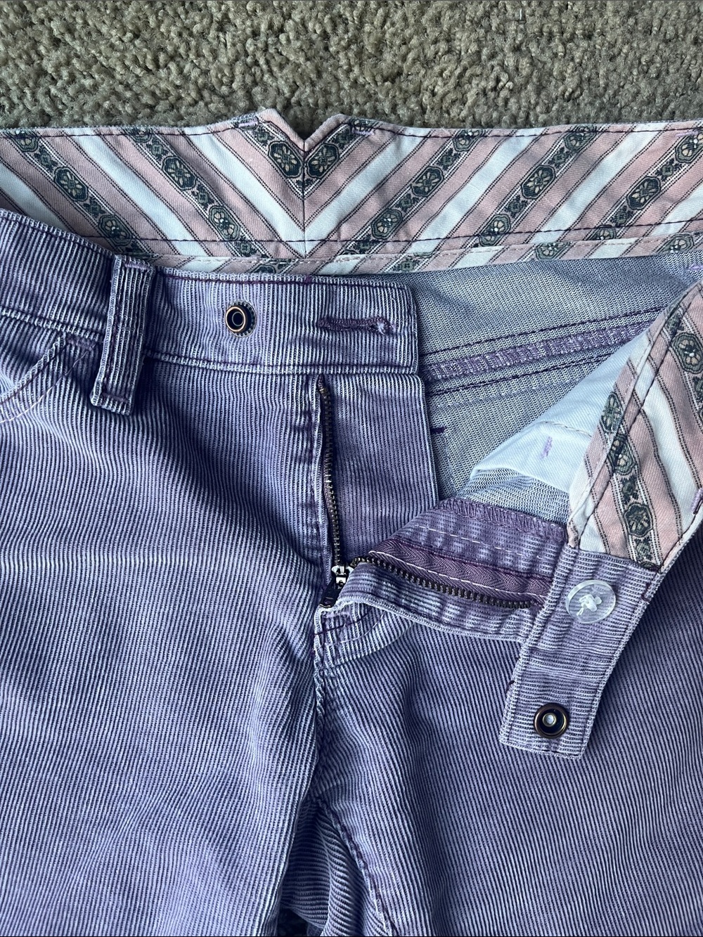 GAP Vintage Long and Lean Stretch Corduroy Jeans Size 2 - Picture 3 of 7